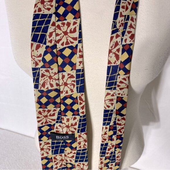 Vintage Boss Hugo Boss Navy Yellow Red Abstract Square Print 100% Silk Tie - Picture 6 of 9